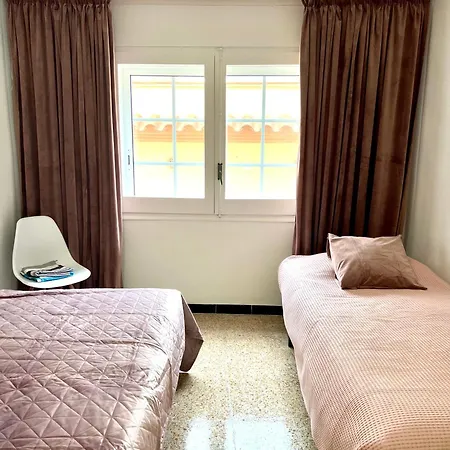Pensión Escondite Con Terraza Compartida En La Azotea