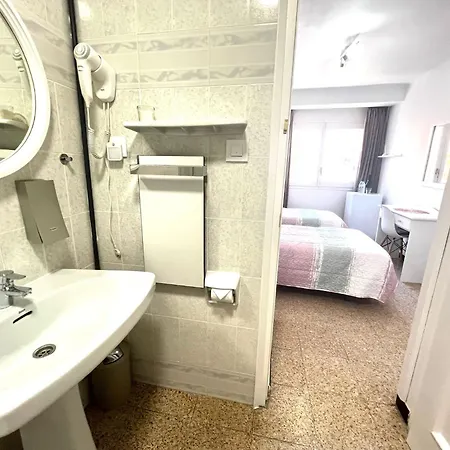 Escondite Con Terraza Compartida En La Azotea Gasthuis Roses