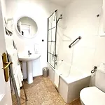 Escondite Con Terraza Compartida En La Azotea 3*
